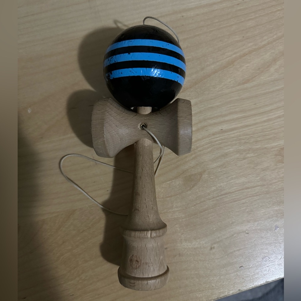 Kendama toy